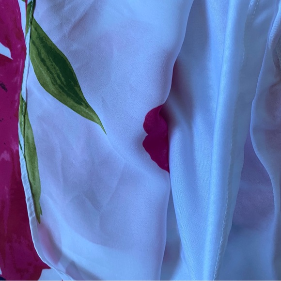 Floral Top - Picture 3 of 7